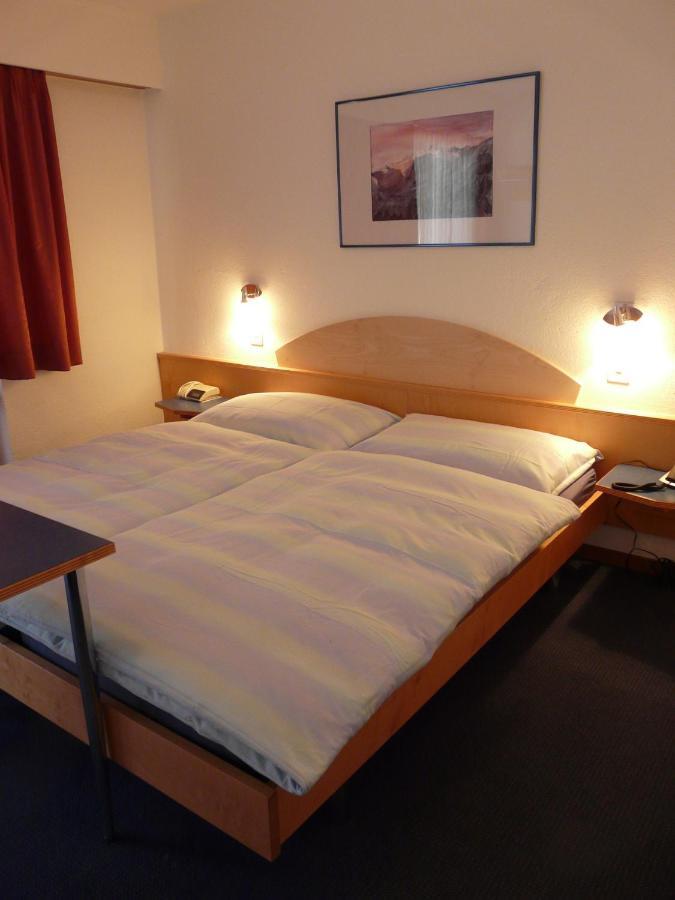 Hotel Garni Domino Saas Fee 객실 사진